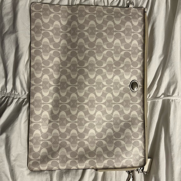 Coach tablet or clutch case - Picture 1 of 8